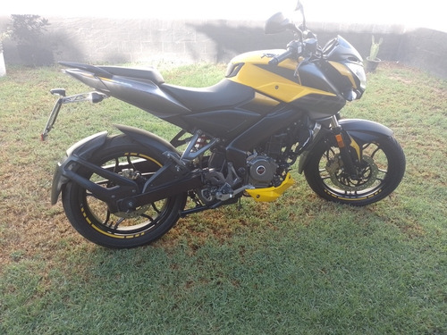 Imagen 2 de 7 de Bajaj Rouser Ns 200