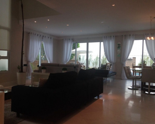 Belíssima Casa À Venda No Residencial Alpha 5 - 1624 - 67735324