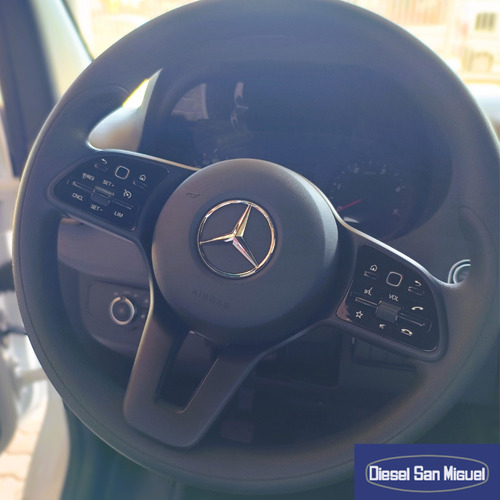 Mercedes-Benz Sprinter 311 3250 Furgón Mixto 4+1