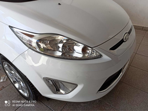 Ford Fiesta Kinetic Design 1.6 Design 120cv Titanium 2013