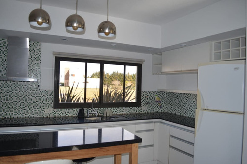 Casa Quinta En Venta. Gualeguaychú, Prados De La Adelina.