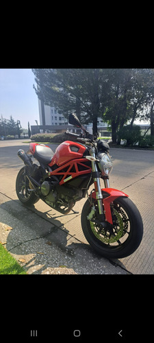 Ducati Monster 796