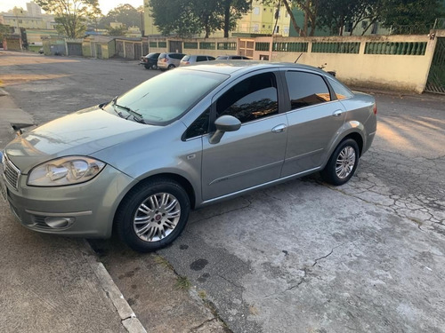Fiat Linea 2012 1.8 16v Essence Flex 4p