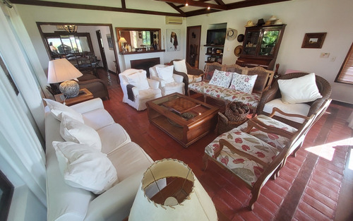 Imagen 5 de 15 de Gran Casa En Privilegiada Ubicacion, Laguna Diario, Playa Mansa