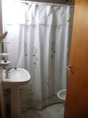Duplex En Alquiler, San Juan 1923 Número 3. Disponible Todo El Año.