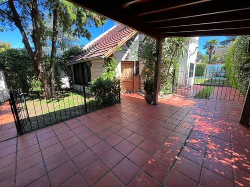 Casa En Barrio Parque Alvear I Con Pileta