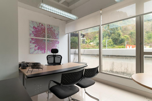 En Alquiler Oficina 127 Mt2 4 Dependencias/1b/2pe Santa Paula