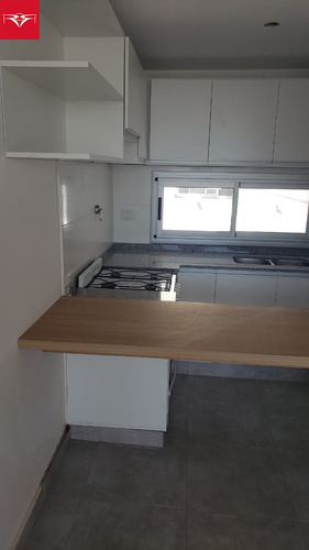 Imagen 2 de 13 de Venta De Departamento 1 Dormitorio En La Plata (14 Y 33)