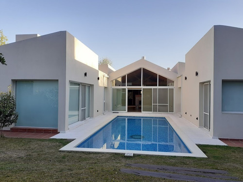 Imagen 7 de 14 de Casa En Venta Villa Allende