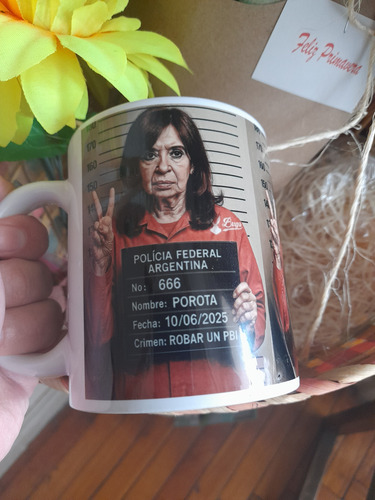 Taza Cerámica Cristina Presa Condena Meme Personalizada 1 Cristina Presa Condena Meme