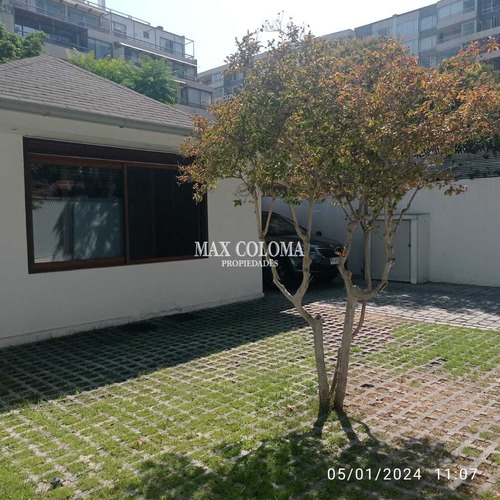 Casa Con Giro Comercial, 100% Remodelada, Metro Tobalaba