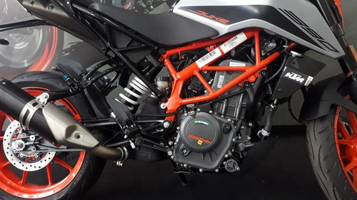 Imagen 5 de 16 de Moto 0km Naked Calle Pista Ktm Duke 390 Urquiza Motos