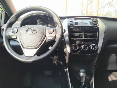 Imagem 9 de 14 de Yaris Xl 1.3 Flex 16v 5p Aut.