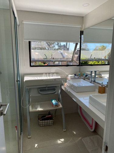 Imagen 14 de 26 de Casa En Venta En Playa Mansa, Punta Del Este