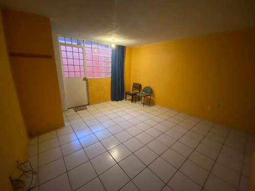 Imagen 9 de 14 de Amplia Casa 1 Planta Con Departamento Extra Prados Sur, Ags.