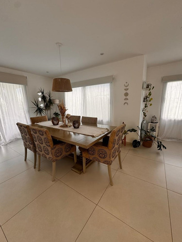 Oportunidad! Comoda Casa En Venta! Construida En Una Planta! Canning! 3 Dormitorios, Piscina, Lavadero. Venta En San Felipe, Canning, Ezeiza.