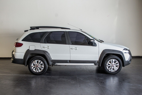 Imagen 4 de 21 de Fiat Palio Weekend Weekend Adventure 1.6 Nafta Pli Nv