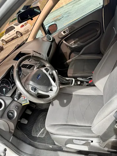 Ford Fiesta 1.6 Hatchback Se