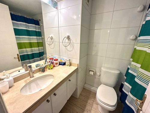 Cómodo Dpto. En Arriendo 2 D 2b - Metro Manquehue, Apumanque