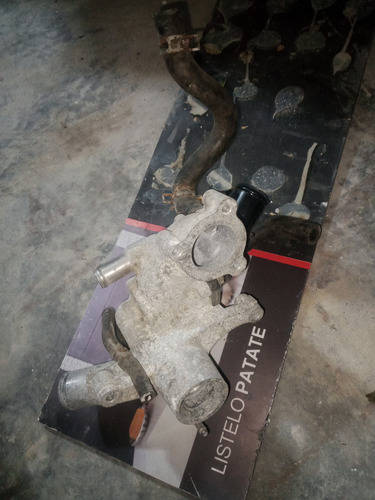 Toma De Agua Y Termostato De Toyota Fortuner Motor 1gr