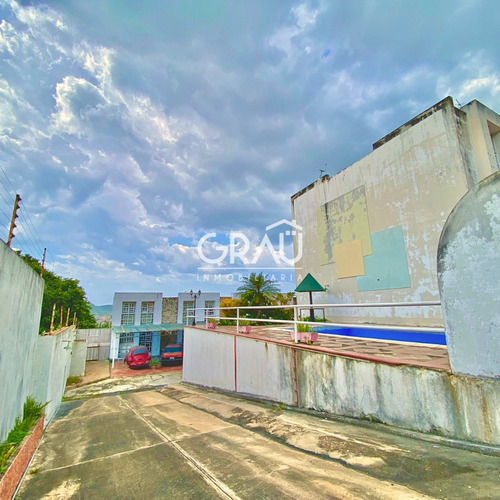 Townhouse En Venta En Pozuelos Puerto La Cruz
