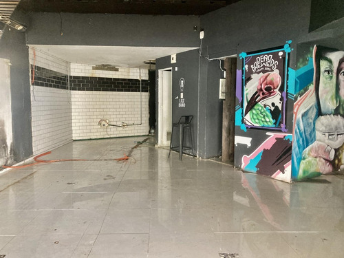 Imagen 6 de 9 de Alquiler Local Comercial Carrasco A Metros De Av Arocena