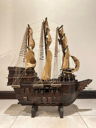 Barco Antiguo De Madera