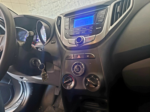 Hyundai Hb20s 2015 1.6 Comfort Plus Flex 4p