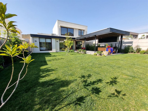 Arriendo Casa De 3 Dorm, En Chamisero Chicureo