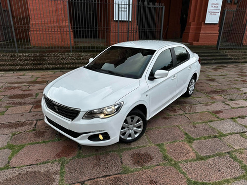 Peugeot 301 1.6 Allure