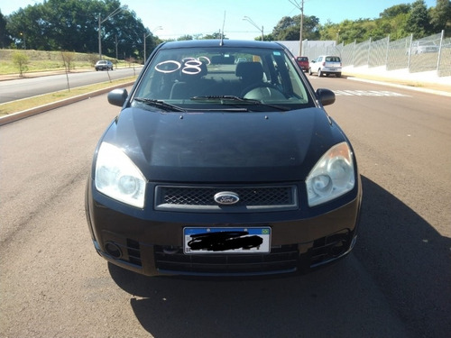 Imagem 2 de 11 de Ford Fiesta Sedan 1.0 4p Flex 2008