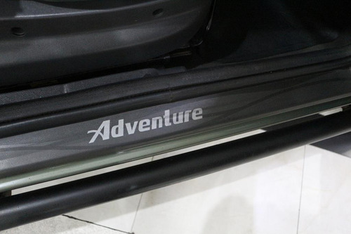 Fiat Strada 1.8 16v Adventure Cab. Dupla Flex 2p