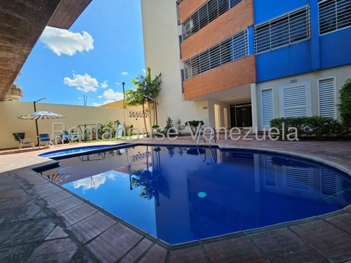 Cómodo Apartamento En Venta Urb. Base Aragua, Maracay, Con Conexión A Pozo, 25-12202 Mv
