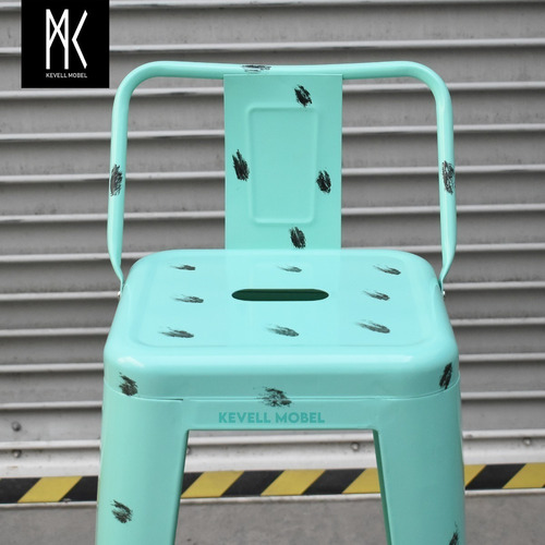 Banco Estilo Tolix Menta Con Manchas Con Respaldo Retro