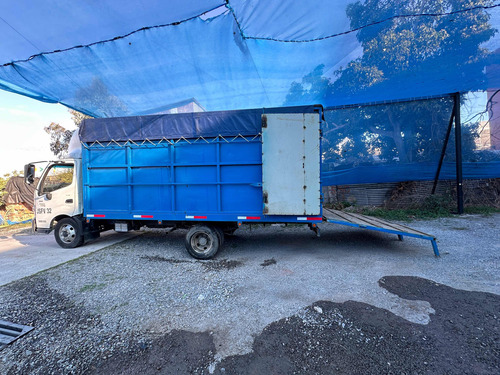 Hino 300