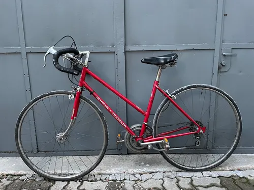Bicicleta Schwinn Traveller Dama Media Carrera Rodado 27 Rojo M