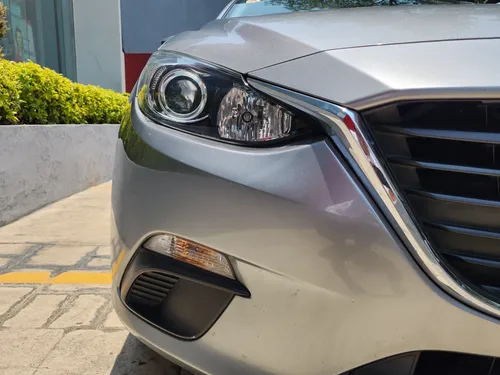 Mazda Mazda 3 2.0 I Touring Sedan Mt