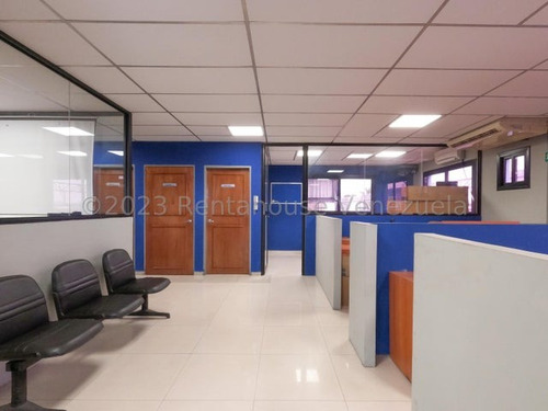 Maritza Lucena Tiene En Alquiler Galpón Zona Industrial I De Barquisimeto, Para Cualquier Tipo De Empresa, Área De Carga Y Descarga, Oficinas, Enfermería, Comedor, Garita De Vigilancia 24/7-