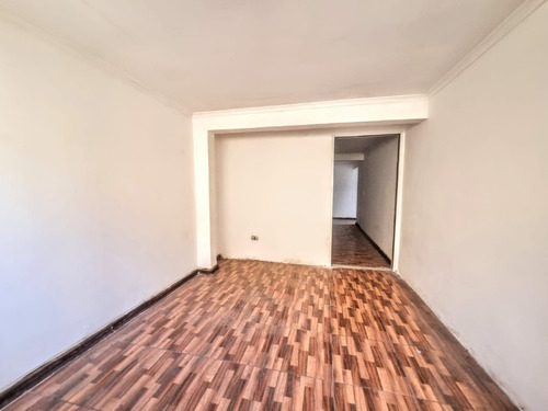 Real Oportunidad Inversión! 12 Dorm. 6 Baños, 3 Deptos Inter