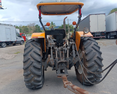 Trator Valtra A 750 Traçado Ano 2015.