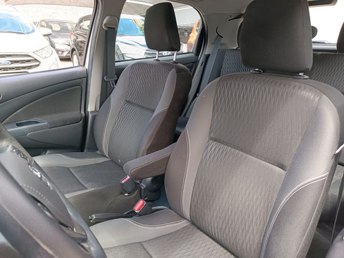 Toyota Etios 1.5 X PLUS 16V FLEX 4P AUTOMÁTICO