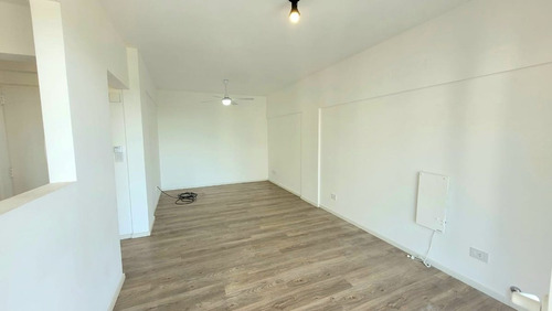 Venta 2 Ambientes Con Balcon En Parque Chacabuco