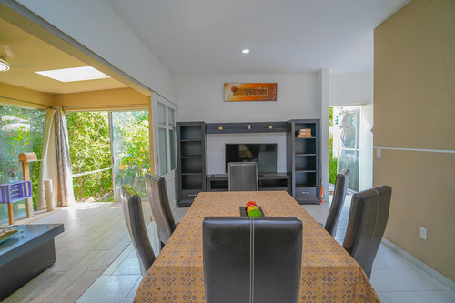 Casa En Venta Con Jardin Privado En Jiutepec, Morelos