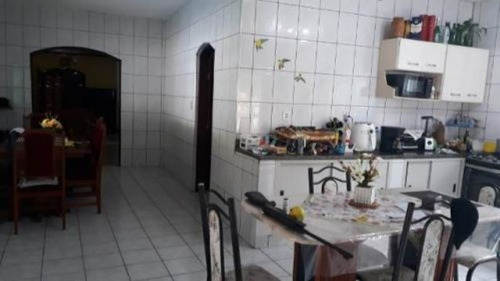 Chácara No Litoral Com 2 Quartos Em Itanhaém/sp 4821-pc