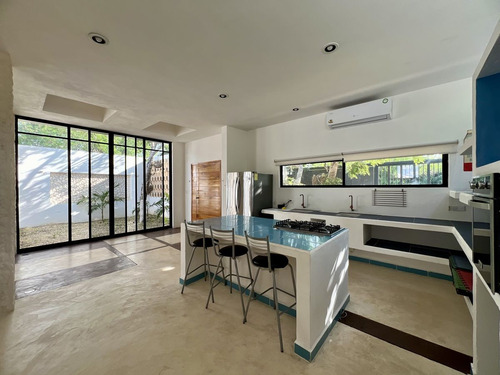Casa En Venta En Quintas Baspul De 1 Planta Y 2 Recámaras | A 20 Min De Mérida