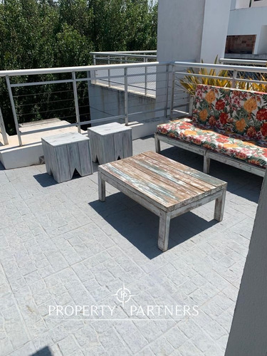 Imagen 13 de 17 de Oportunidad Inversión. Con Gran Terraza En La Brava