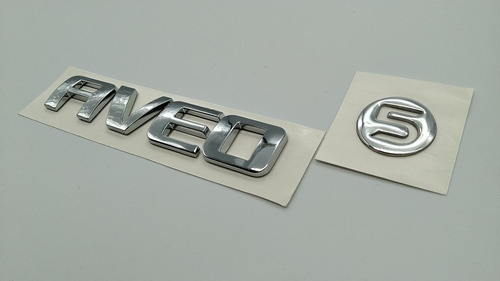Chevrolet Aveo 5 Five Emblema