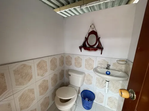 Casa En Venta En El Tesoro. Cod V1119
