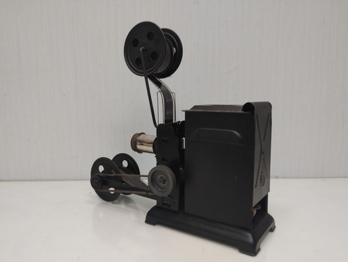 Antiguo Proyector De Cine Juguete Aleman 35 Mm A Manivela (Usado)