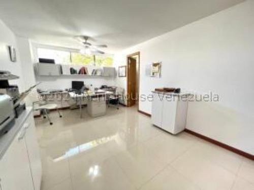 #25-12830 Hermosa Casa En Lomas De La Lagunita